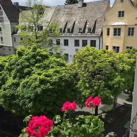 #1 Altstadtjuwel Augsburgo